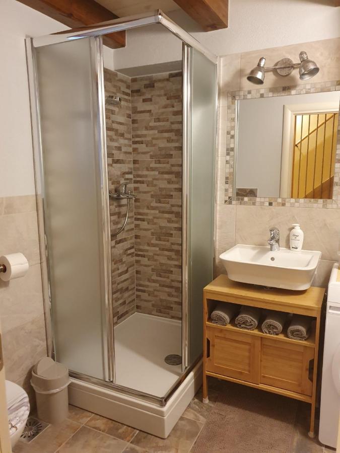 Ustrine House Tuna מראה חיצוני תמונה